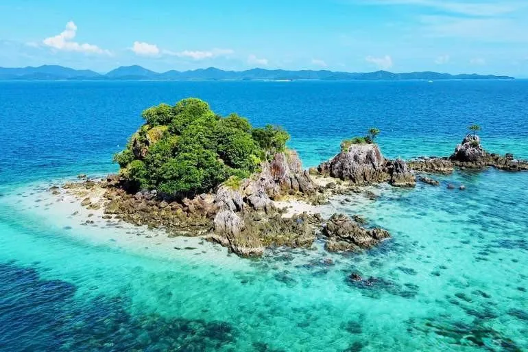 เกาะไข่นุ้ย — Khai Nui Island